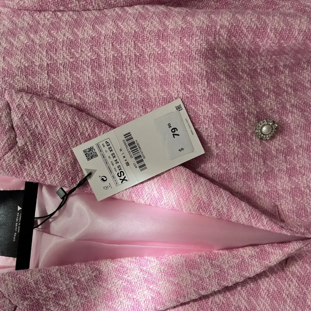 Zara Pink Textured Blazer with Pearl Accent - Picture 4 of 6